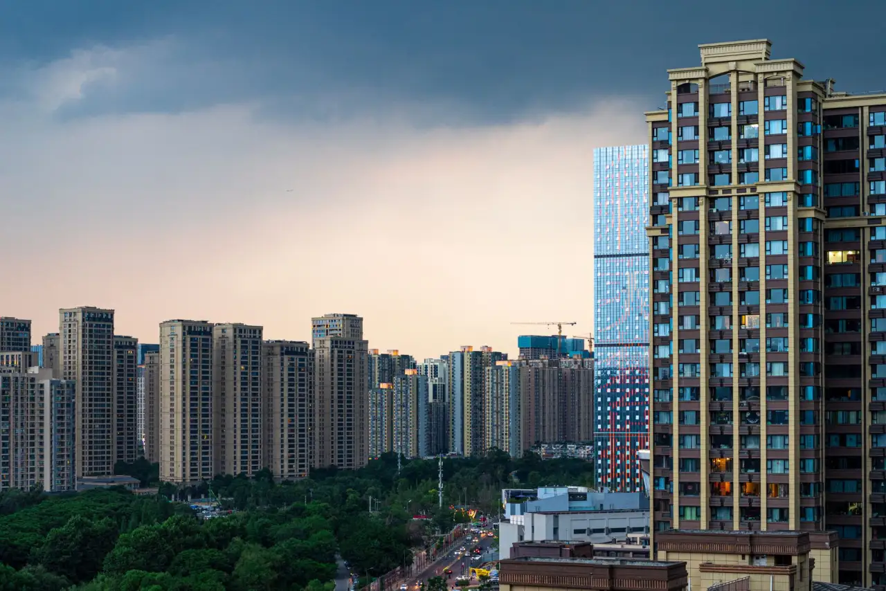 海南企业软件开发方案对比：奇锐科技定制化与通用型产品的优劣分析